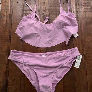 Purple flounce bikini top & matching bottoms NWT